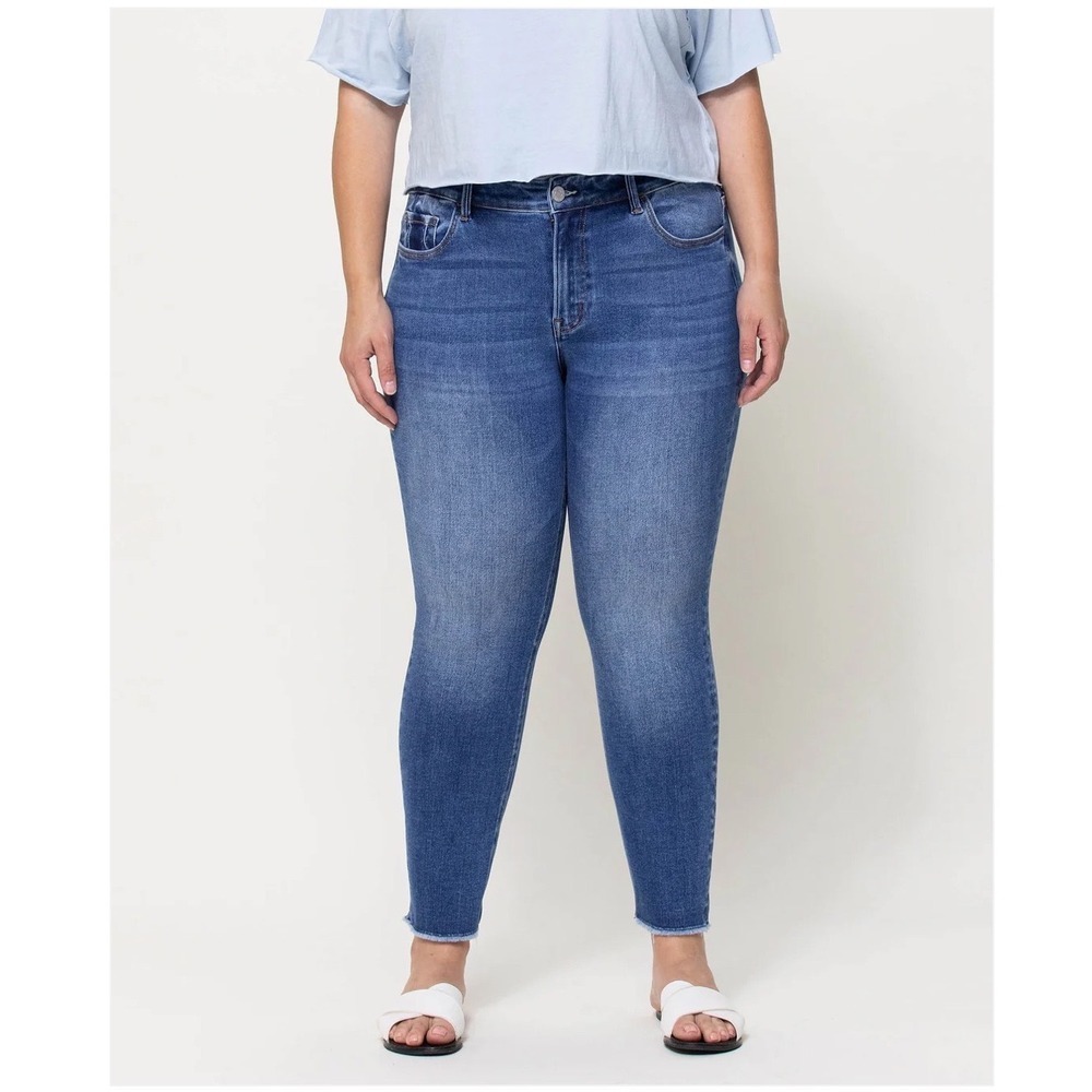 Vervet Wolf &‎ Crane Mid Rise Raw Hem Crop Skinny Jeans Size 32 Stretch Y2K Chic